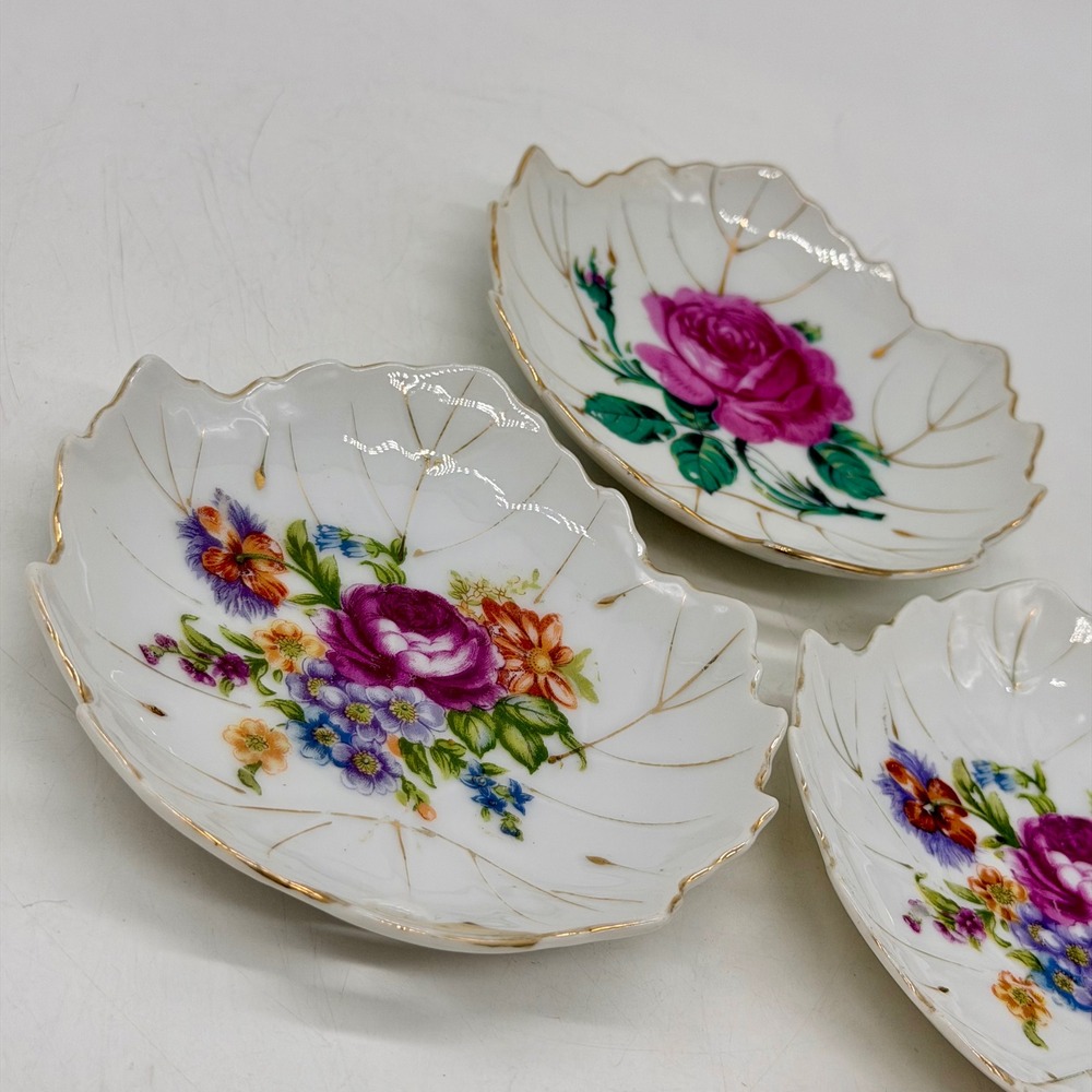 Nasco Vintage‎ Leaf Trinket Dish Set 3 Floral Porcelain Gold Trim Japan Vintage